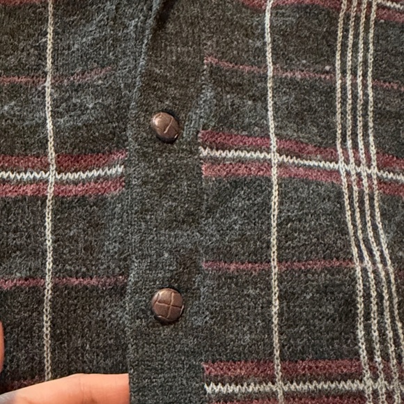 Women’s Gray Plaid Sweater - Picture 3 of 3